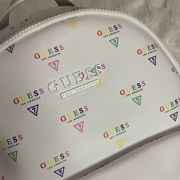 Guess Bagpack - Picture 8 of 9